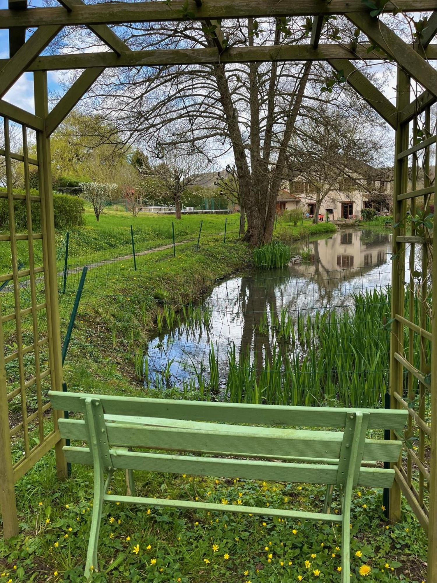 Bed and Breakfast La petite campagne Blaru Esterno foto